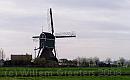 02-Molen * A mill that is used, even today, to keep the polder dry. * 1982 x 1226 * (179KB)