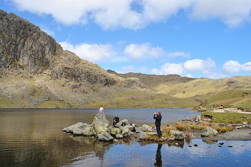 30-PosingOnTheRocks.jpg - A family picture at Tickle Tarn