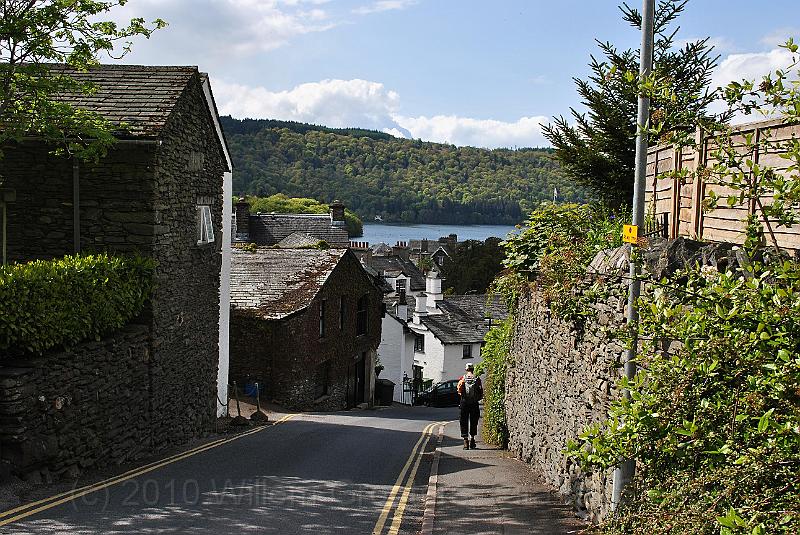 87-IntoBowness.jpg - Downhill into Bowness, to the lake