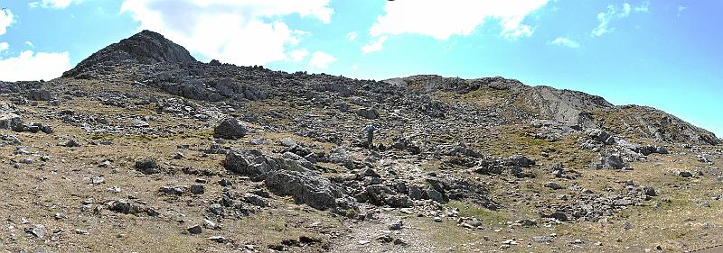 20-SecondCrag.jpg - The second summit - again a stony path to climb.