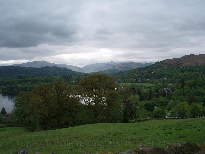 70-IntoLangdale.jpg - Descended from the fell at the Northern shores of Lake Windermere, another view into a cloud-covered Langdale Valley.