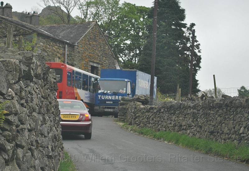 01-TenthOfInches.jpg - The road into Langdale is narrow - and when bus and truck meet, it could be a matter in tenths of inches...