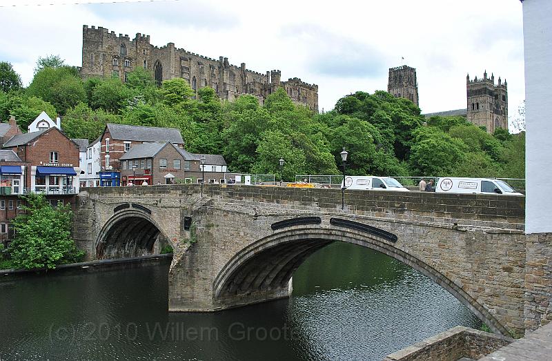 31-LeavingDurham.jpg - Passed the bridge - an even wider view of cattle and cathedral