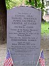 11-BostonMasacreVictims * This monument was erected to commemorate the victims of a unlucky event near the old city hall, that became known as the Boston Masacre - a sheer exxagaration and twisting of facts:  propaganda in its most elementary form. The same can be said about the young boy that was shot - whether on purpose of by accident is faded in the proagandal use of the fact.... * 1488 x 1984 * (379KB)