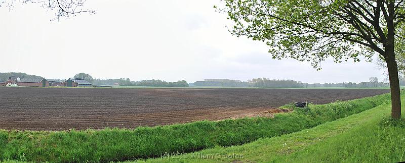 40-Ploughed.jpg - Acres of land - ploughed to hold corn (most likely)