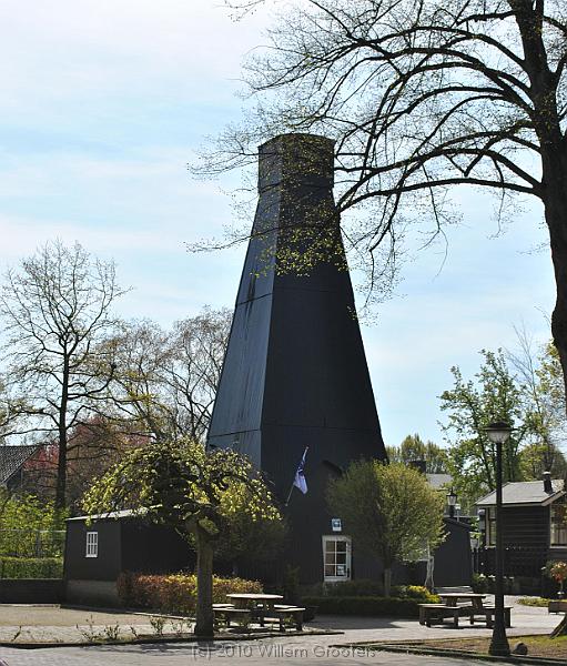 25-TouristOffice.jpg - The Tourist Office in Boekelo is housed in an old drill tower.