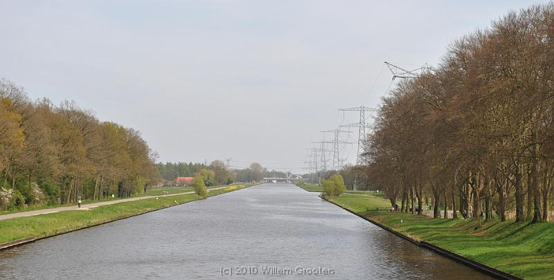57-Enschede.jpg - On the bridge to Delden, looking towards Enschede - where we came from