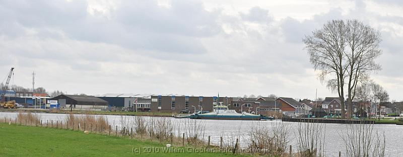 34-Ferry.jpg - Tye Genemuiden ferry sets off
