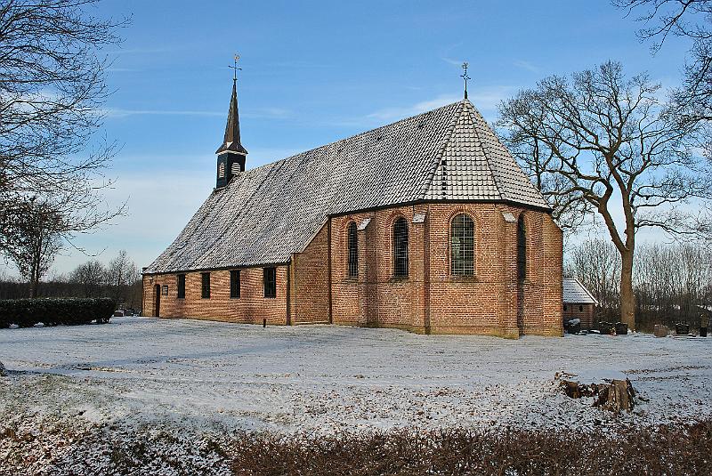 04-PaaslooChurch.jpg - The chuch of Paasloo - one of the oldest in the area
