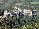 04-BurgRheinfels * Burg Rheinfels above Sankt Goar. One of the largest castles along the Rhine. * 1984 x 1488 * (591KB)